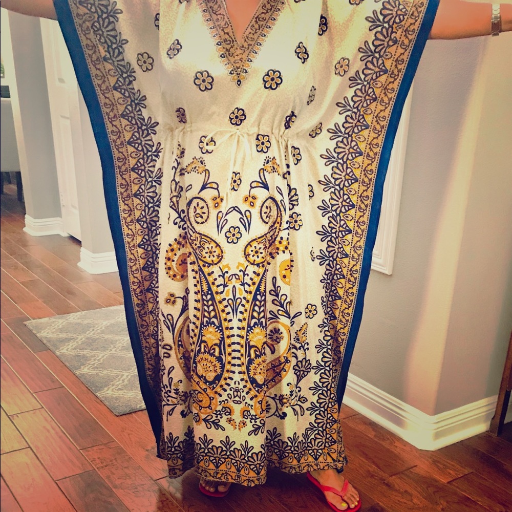 Caftan. Empire waist.